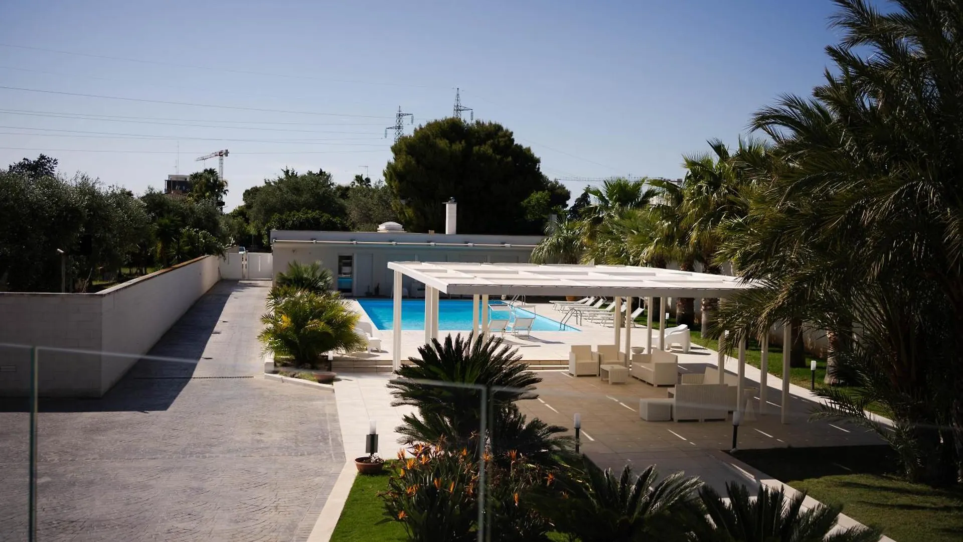 Villa Erada Bari 0*,
